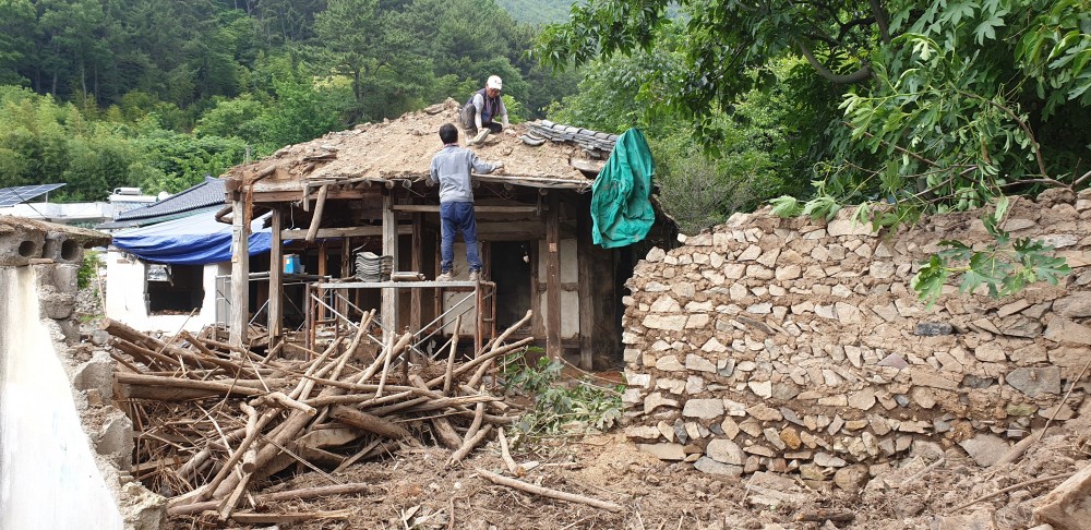 낡은/고향집 수리/구옥집 개조/구옥집 수리/구옥집 리모델링/촌집 개조/고향집 리모델링/옛날 구옥 리모델링